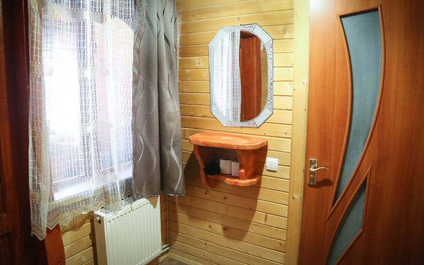 Проживання у Ворохті| Окремий котедж на 4-6 осіб|