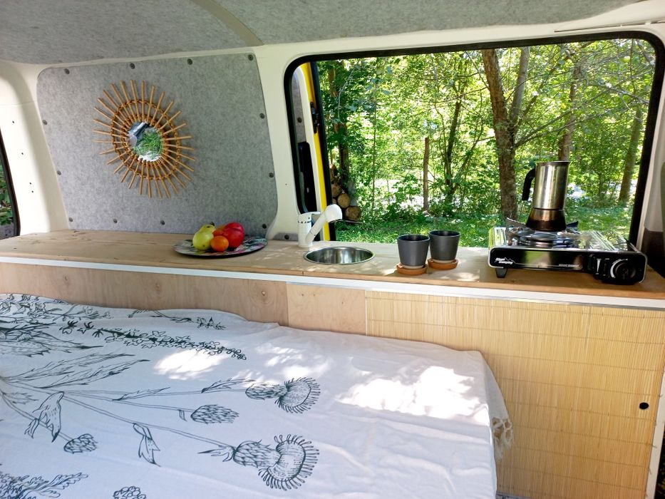 Wynajem kampera campervana, WC, prysznic zewnętrzny
