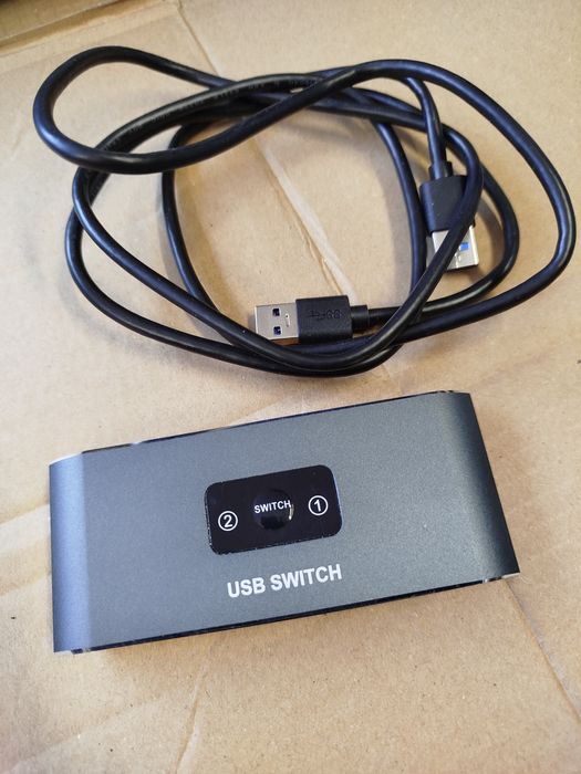 Switch USB 3.0 2 na 4 USB (JJ)