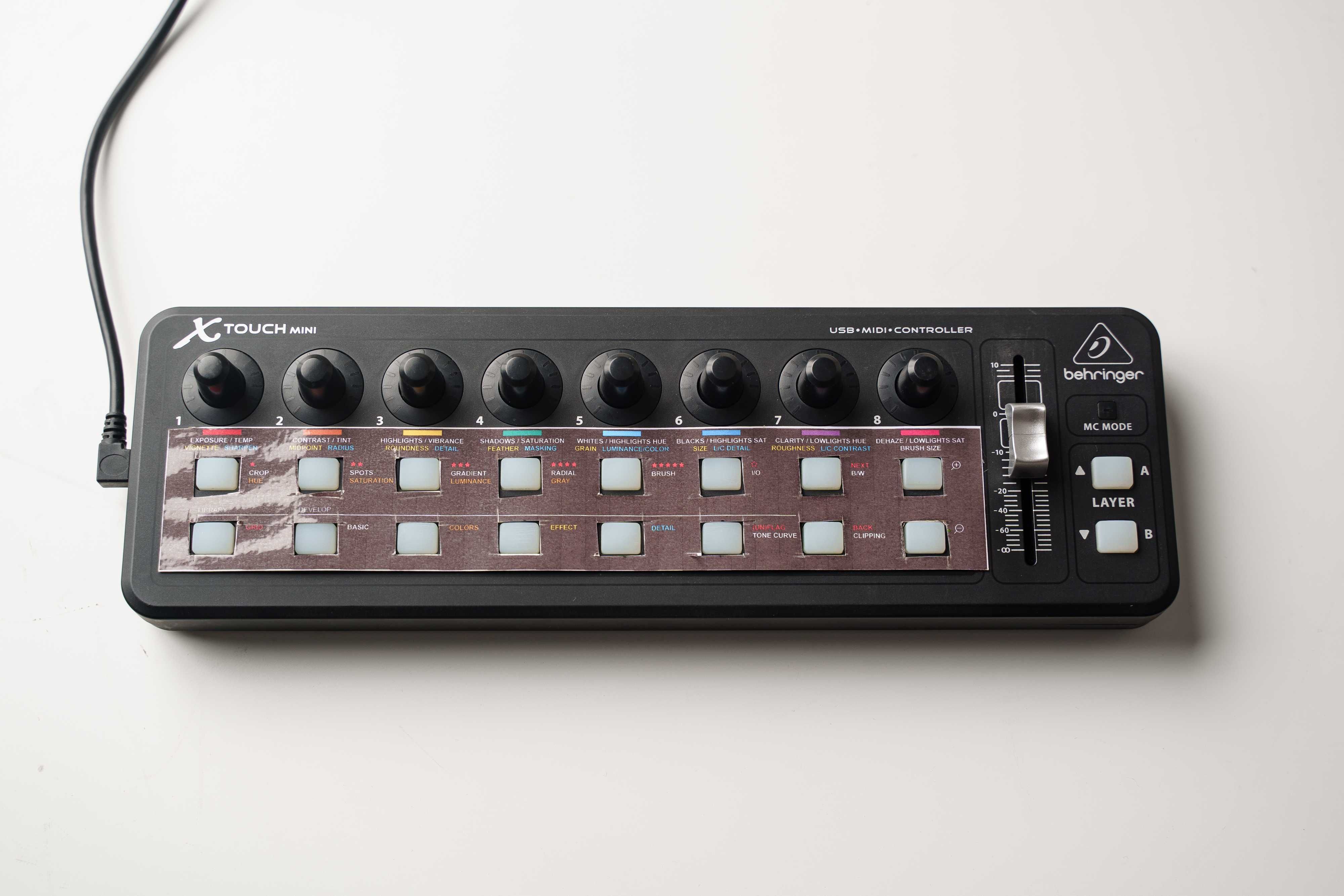 Behringer X Touch Mini - Controlador USB universal / Loupedeck