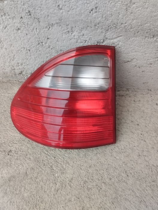 Farolim traseiro Mercedes classe E w210