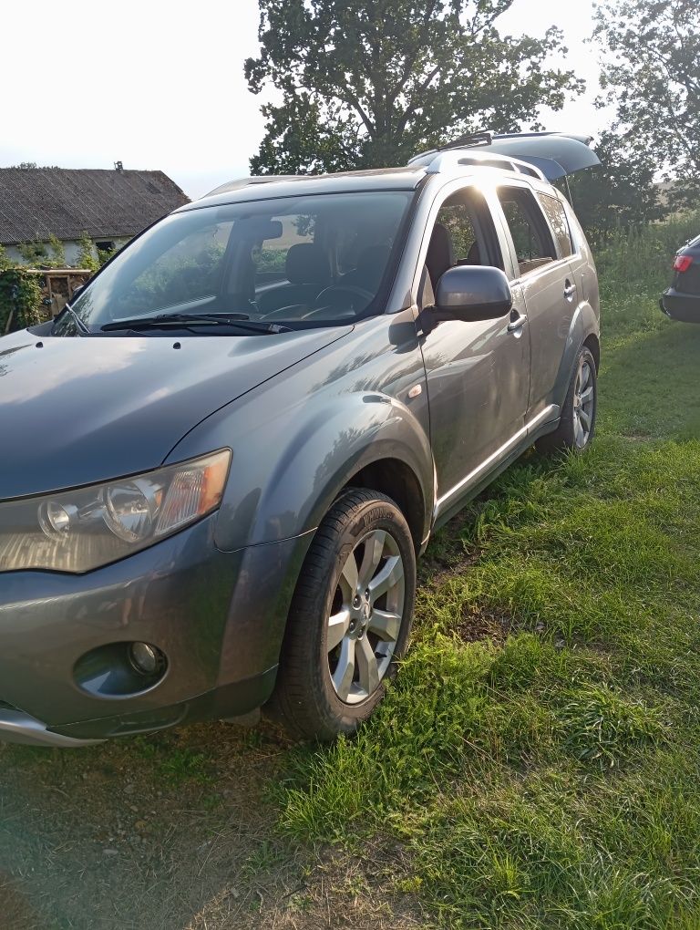 Sprzedam Mitsubishi Outlander 2.0tdi