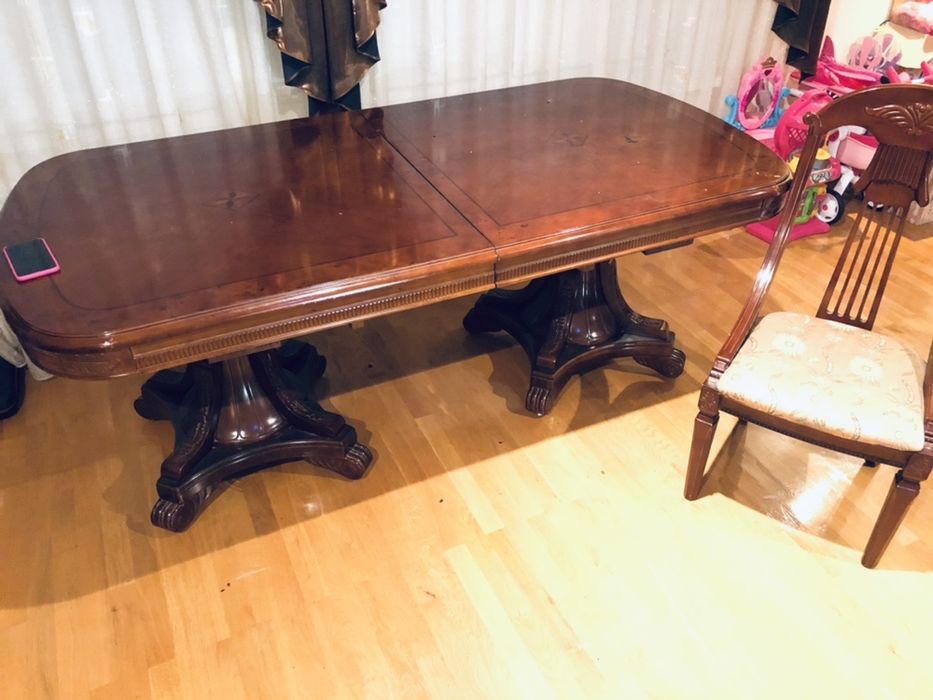 Стіл + крісла столові