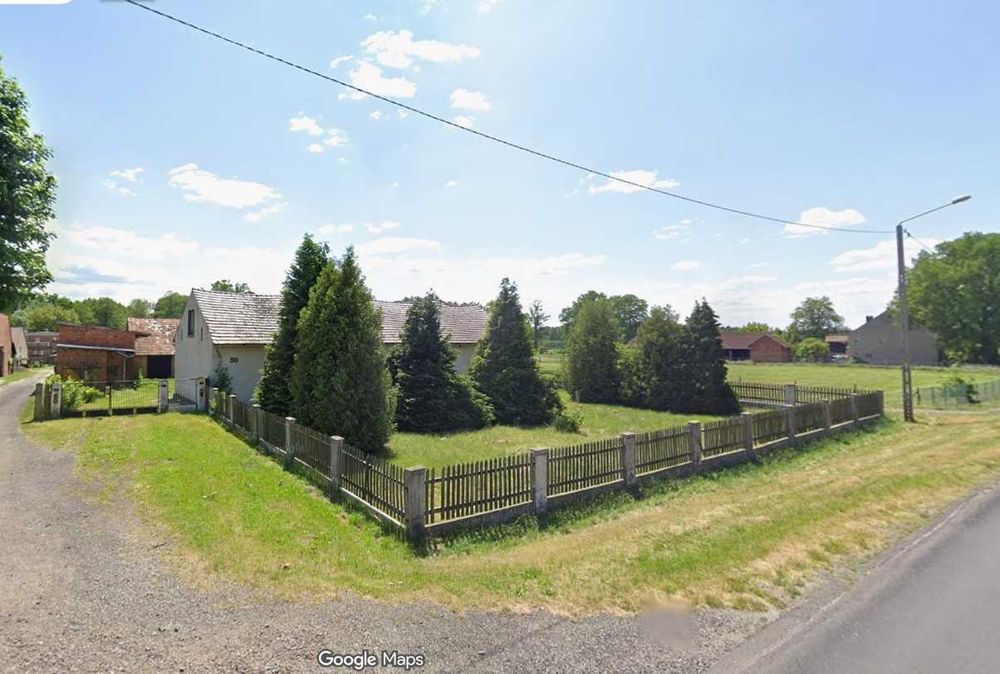 Dom jednorodzinny z zabudowaniami gospodarczymi, gospodarstwo