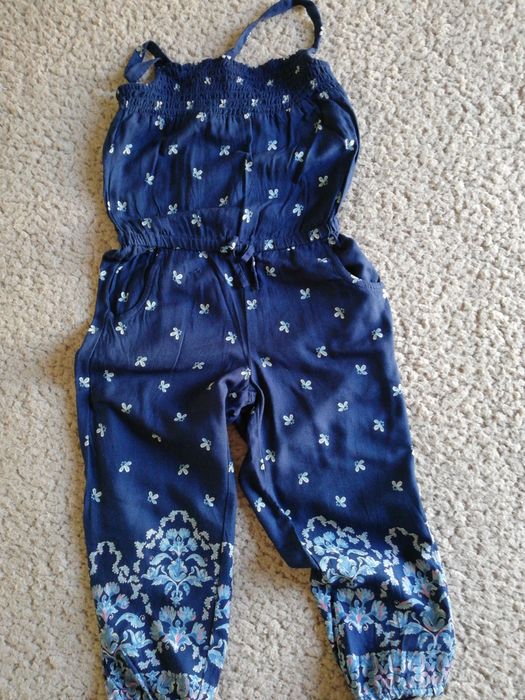 Vestidos menina em ótimo estado