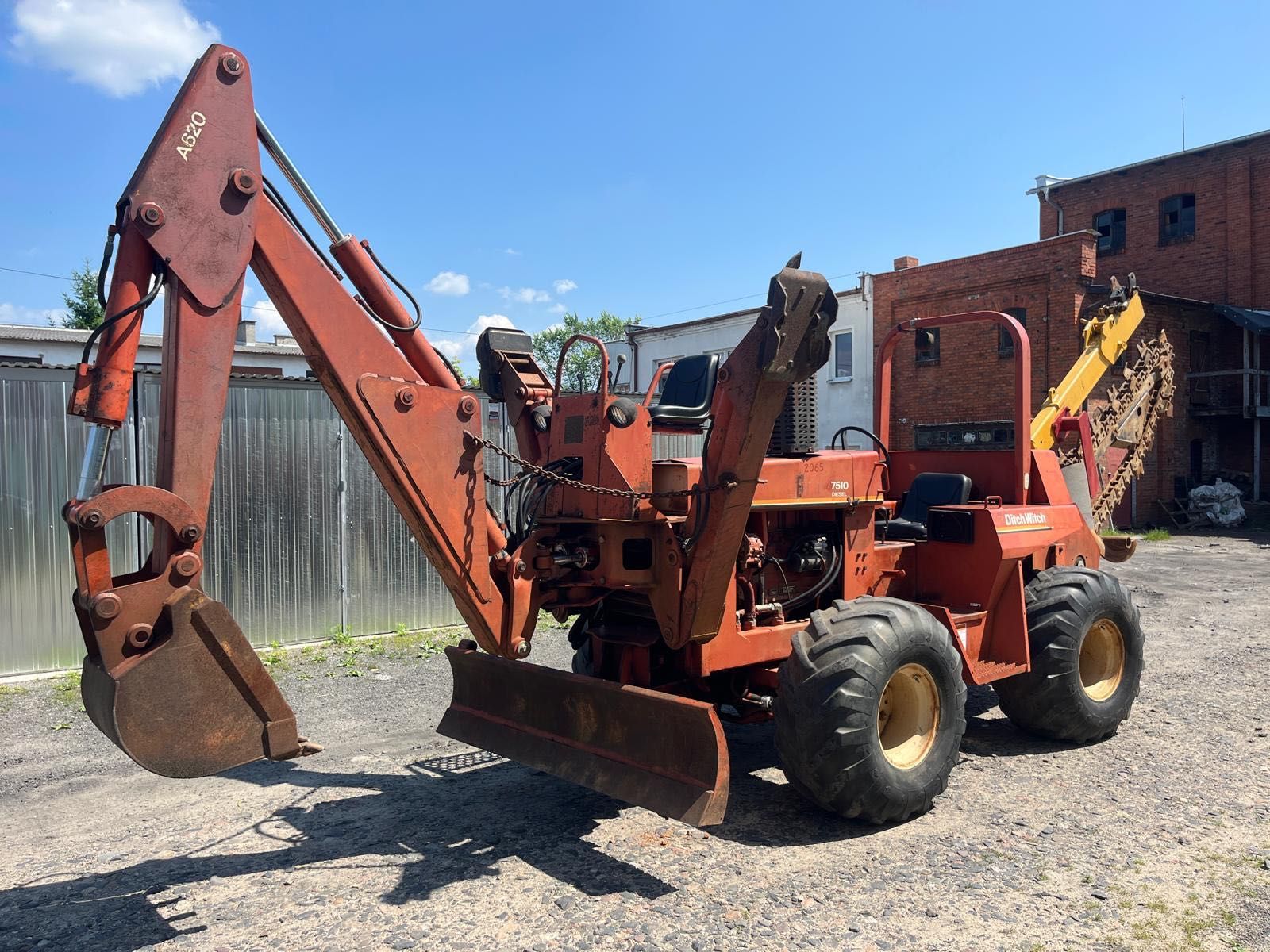 Koparka łańcuchowa Ditch Witch 7510 4x4x4