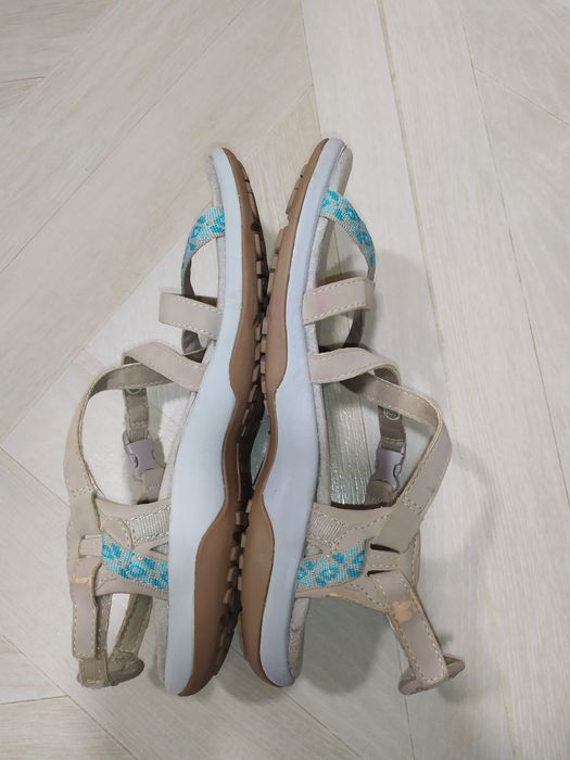 Босоніжки Skechers