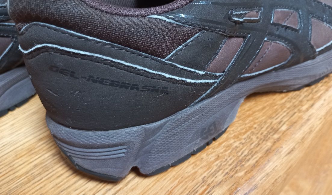 Buty sportowe skórzane brąz Asics Gel Nebraska Eu 41,5