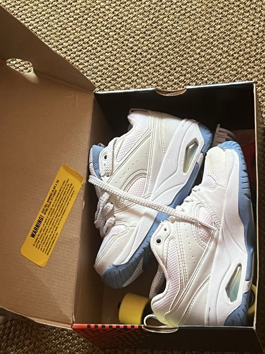 Tenis com rodas novo tudo impecavel