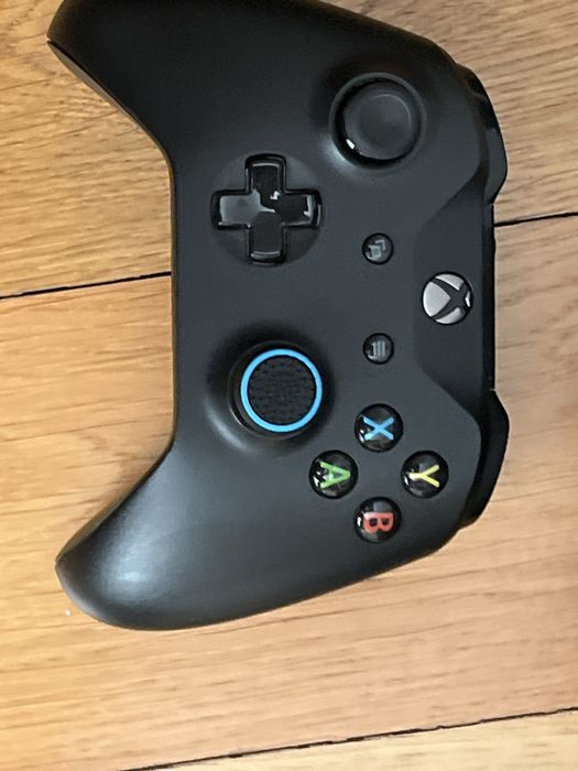 Xbox Series X Z padem w dobrym stanie