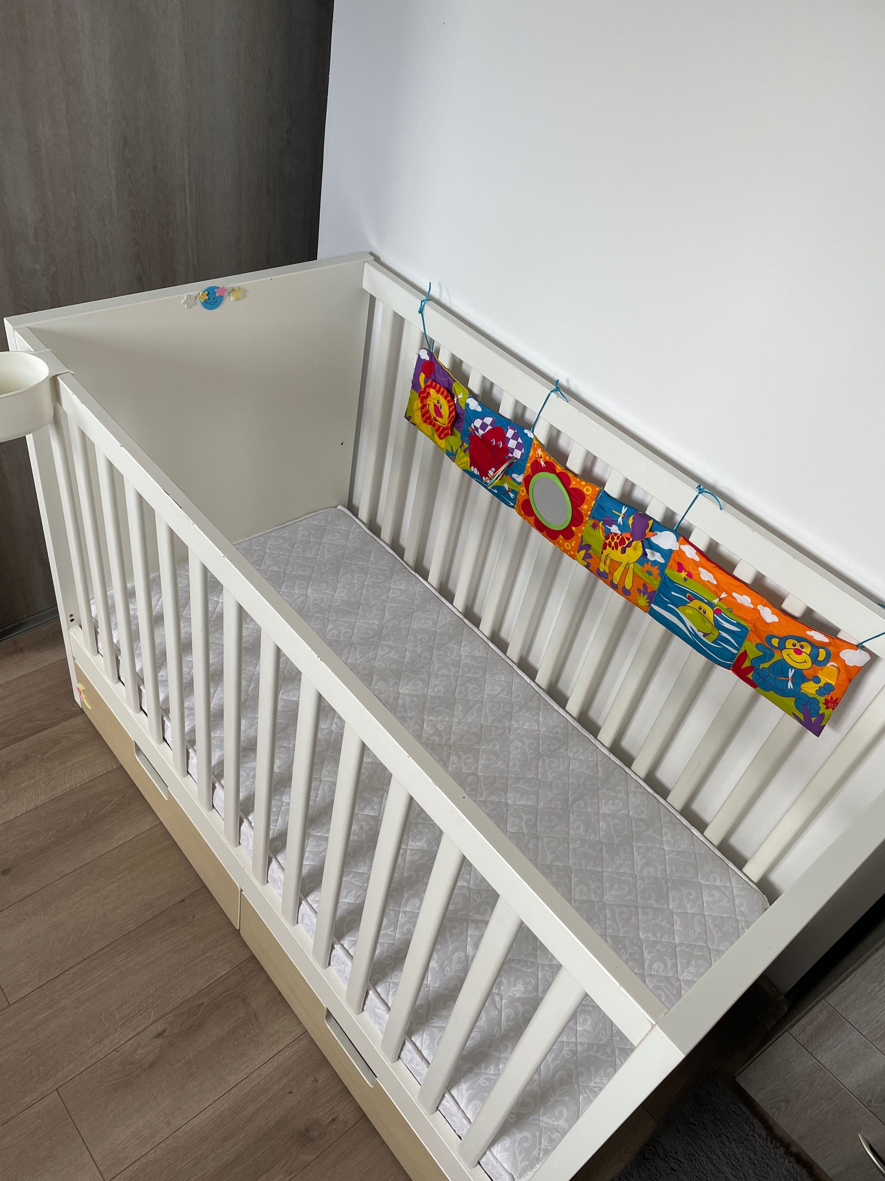 Łóżeczko Ikea białe z szufladami z materacem drewniane dostawka