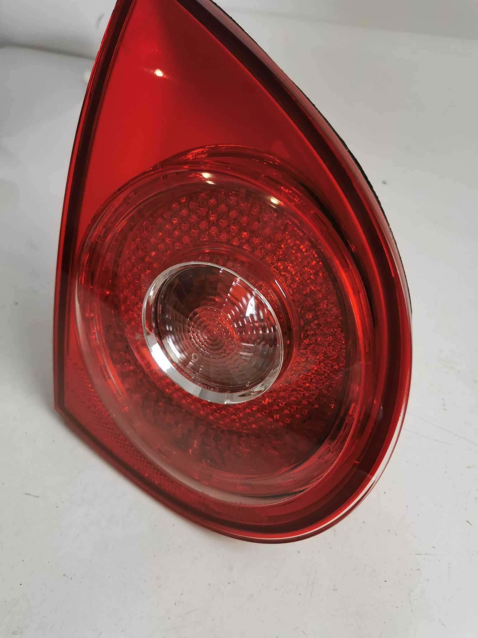 Lampa tylna lewa VW GOLF V NOWA