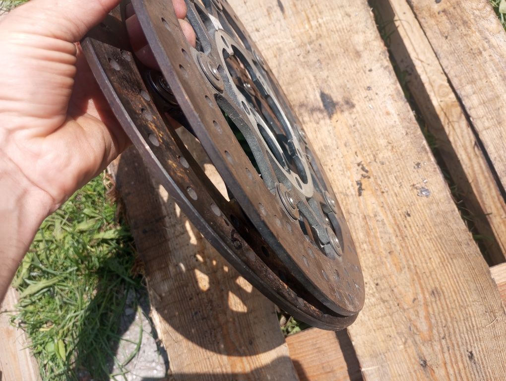 Tarcza tarcze 5 mm hamulcowe Suzuki GSXR 1000 K3 K4 K5 przód tył L4