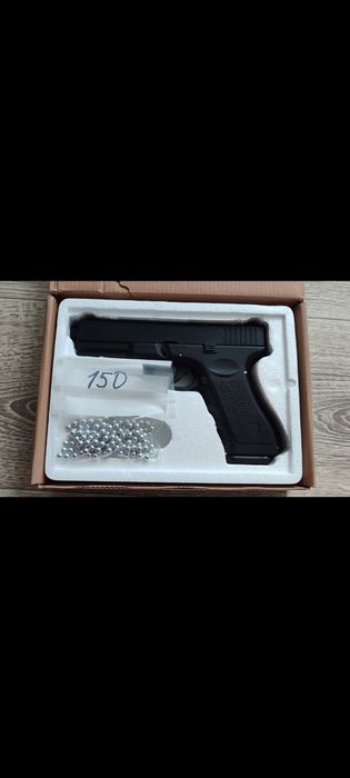 Срочно продам Глок 17 игрушка в подарок 150 пуль