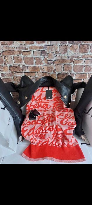 Dzianinowa logowana sukienka Marki Elisabetta Franchi