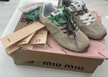 Sapatilha New Balance Miu Miu 530 SL