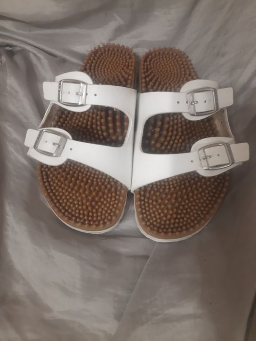 Масажные  шлепанцы