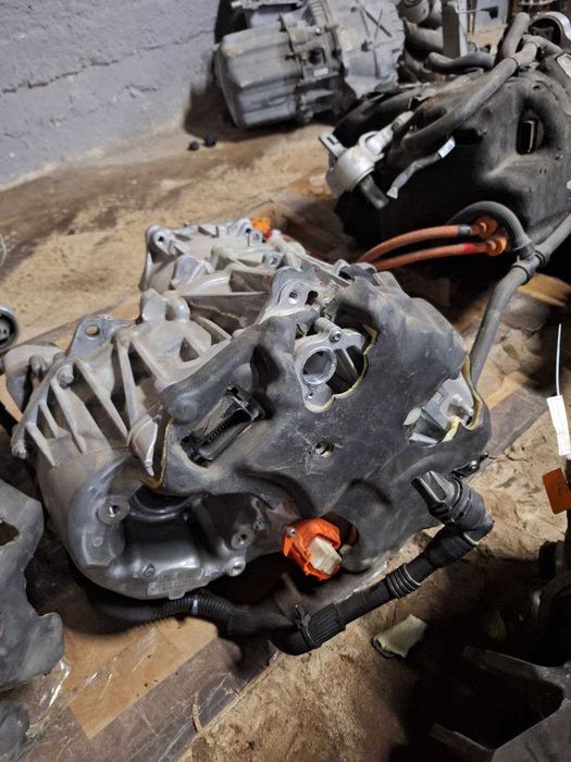 Двигун передній Tesla Model S / X 2021-2025 1798000-00-B