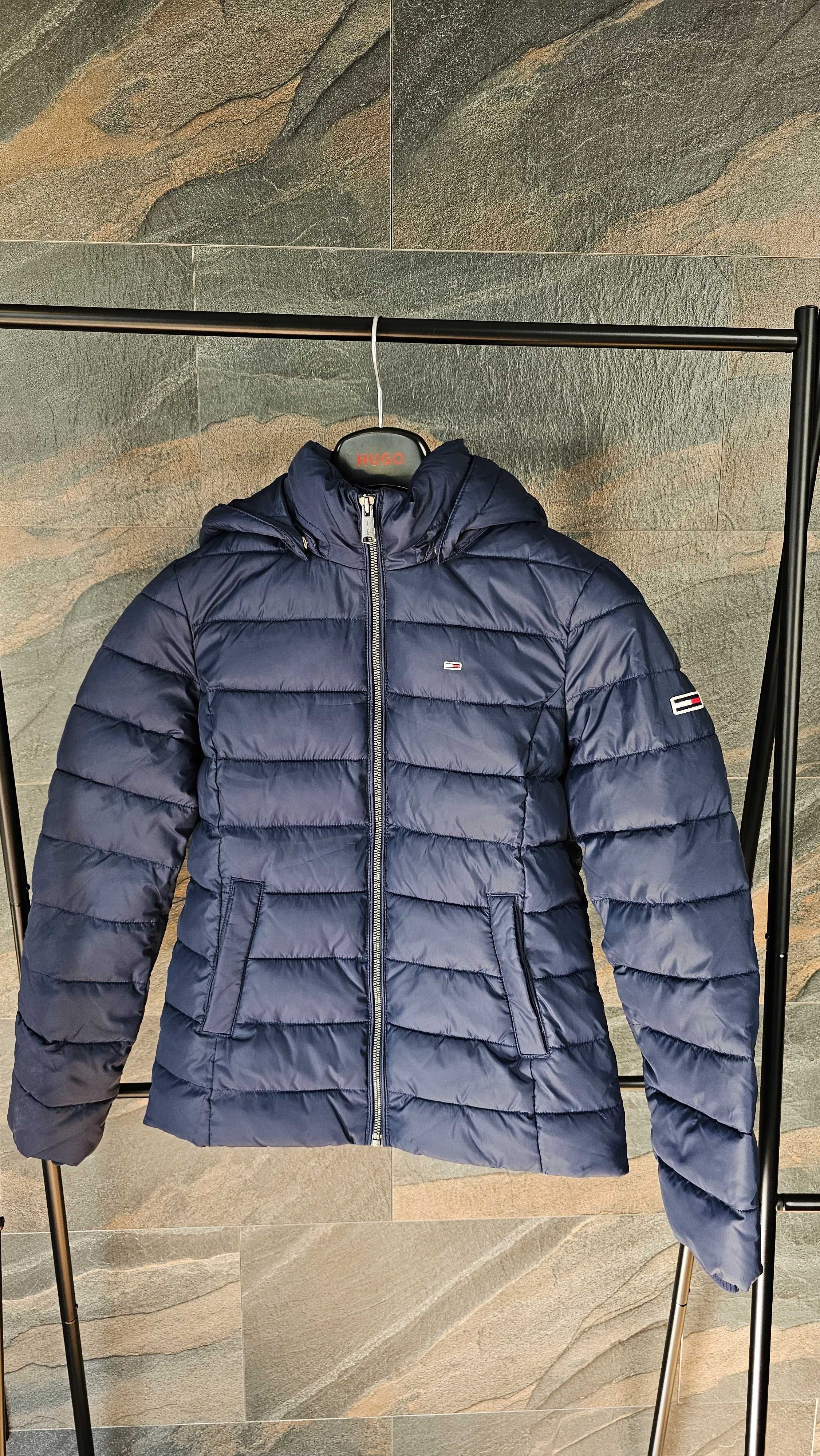 Куртка Tommy Hilfiger dw0dw13741 C87 розмір С оригінал пуховик