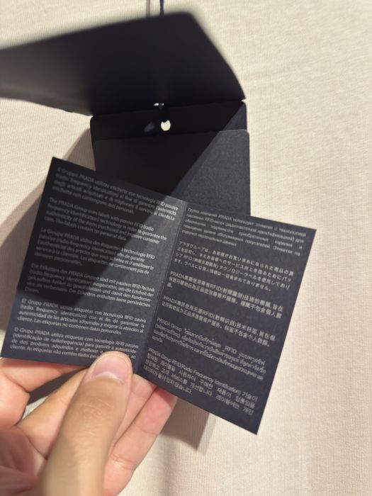 Tshirt Prada tamanho L