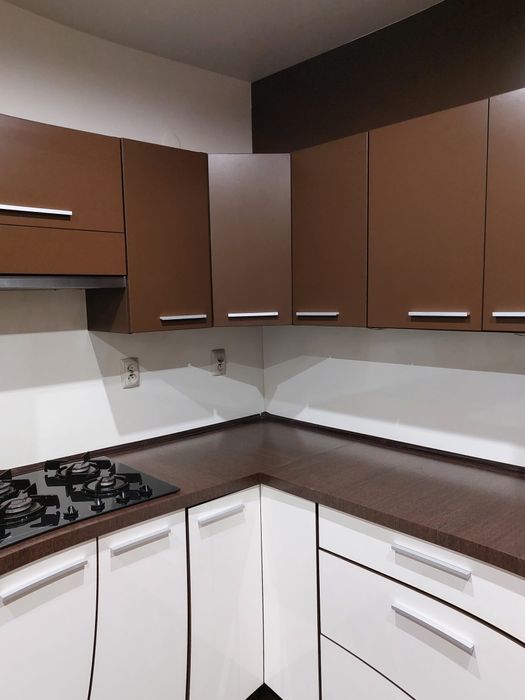 Sprzedam zestaw mebli kuchennych + szafa do przedpokoju