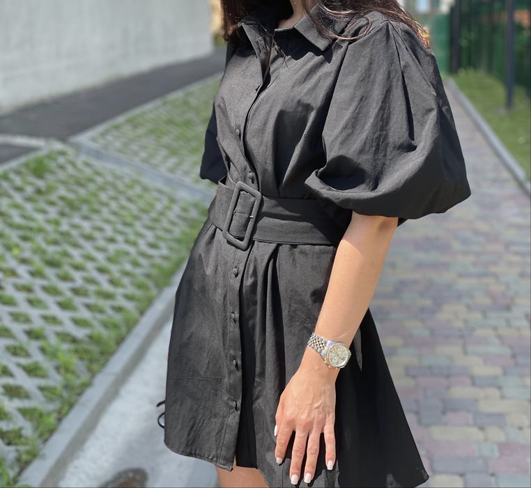 Жіноча чорна  сукня