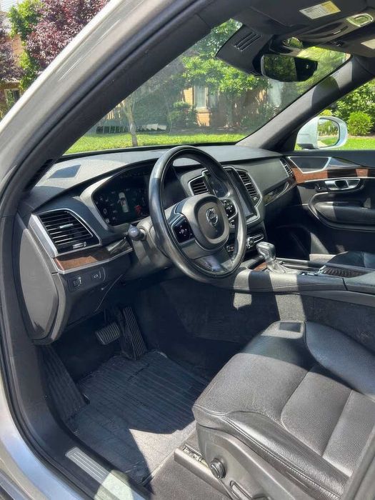 Volvo XC90 T6 Momentum      2018