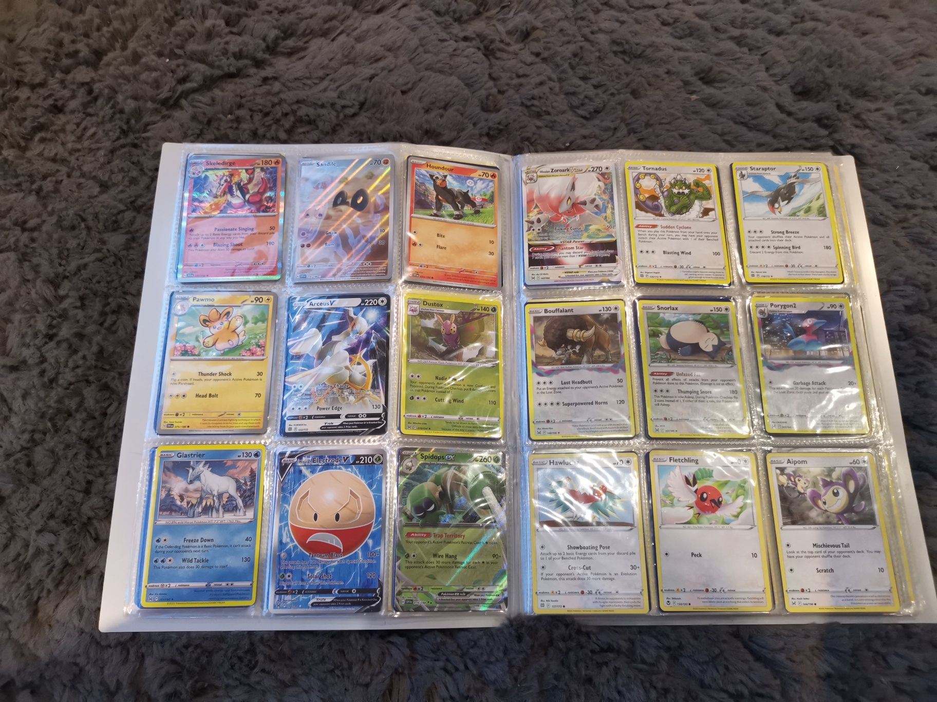 Album z 432 kartami Pokemonów