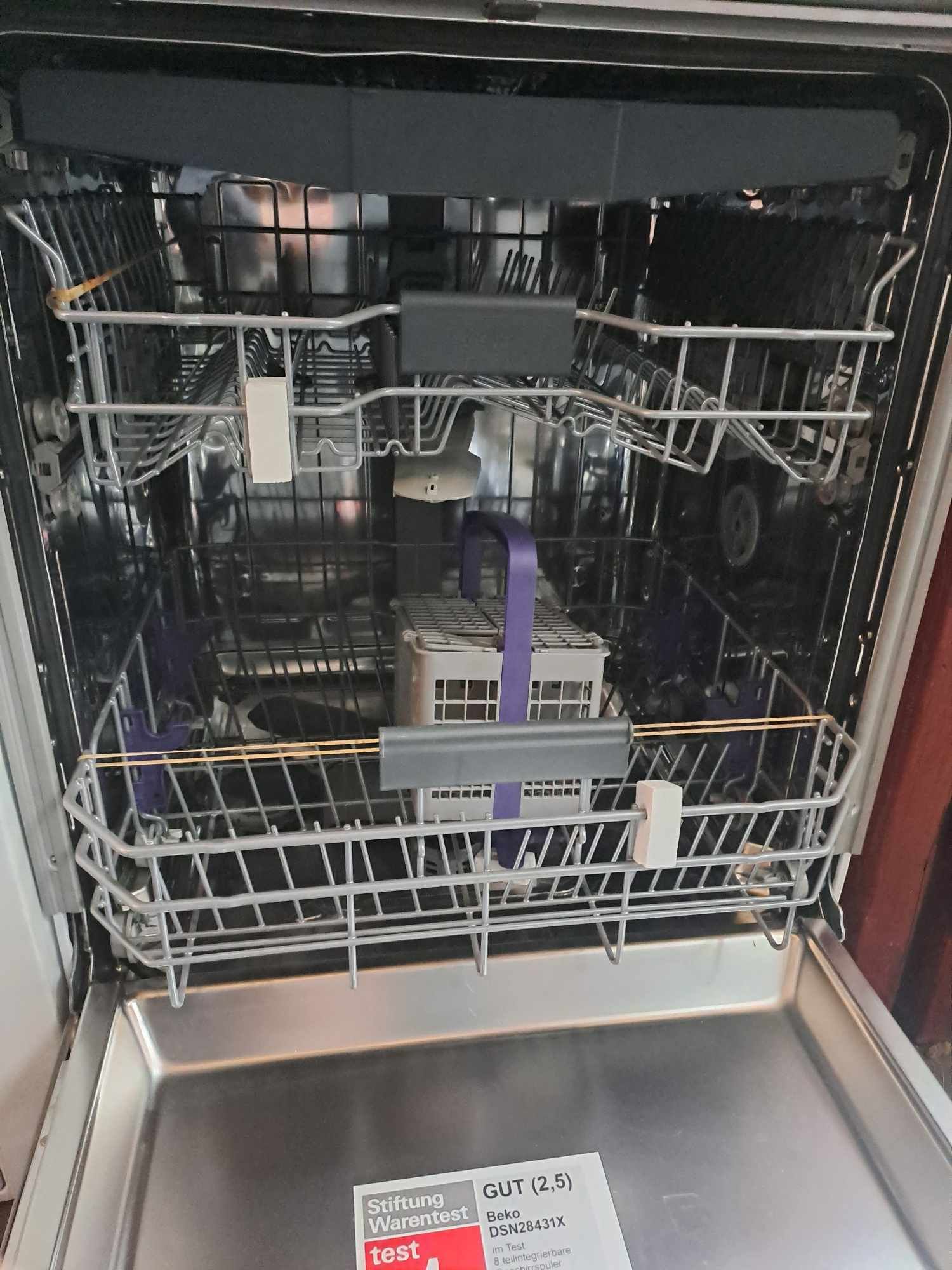 Вмонтовані посудомийні машини