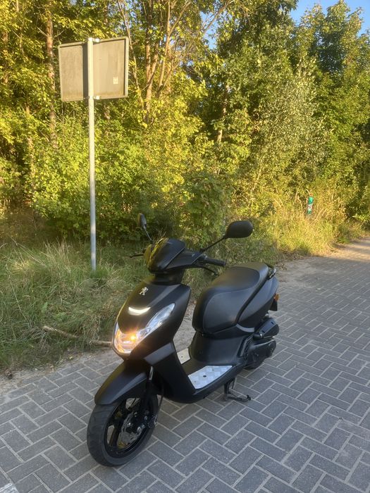 Peugeot kisbee 50 4t wtrysk black edition jak nowy led zarejestrowany