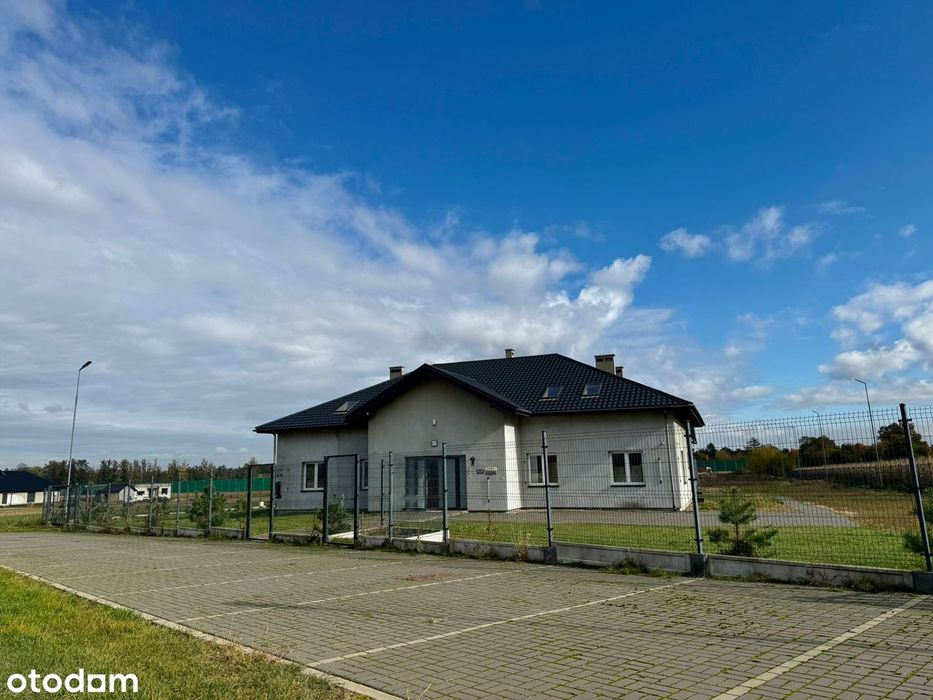 Baza transportowa, biuro, warsztat