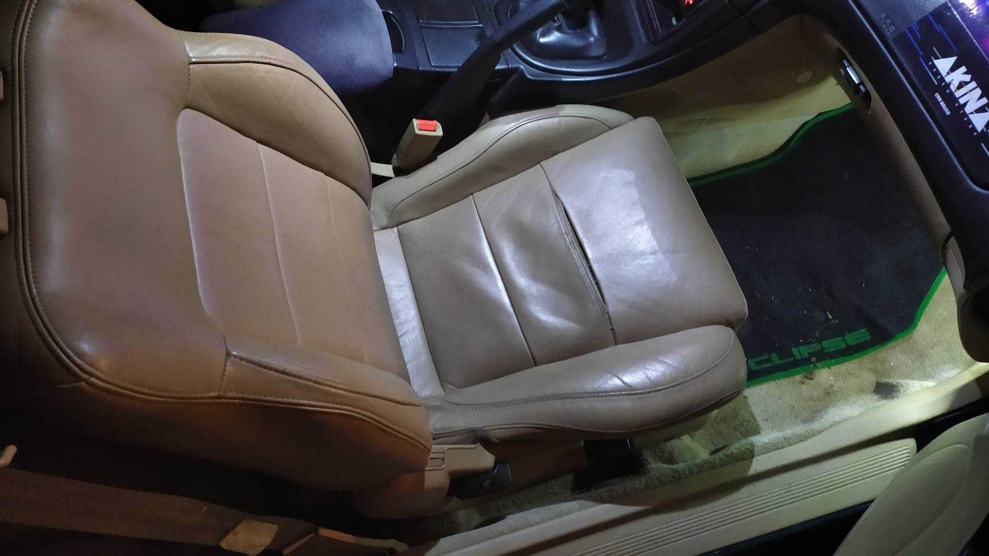 Fotele skórzane Mitsubishi Eclipse 2g