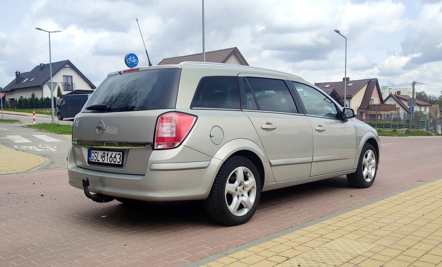 Opel Astra h 2007 r 1.6 benzyna 115 km Automat tylko 183 tys. Km