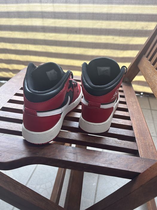 Buty NIKE  JORDAN  JV2  37.5 rozmiar