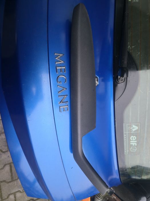 Audi A3 8P 3D 3 Drzwi Podłokietnik Lewy Przód Przedni Ładny