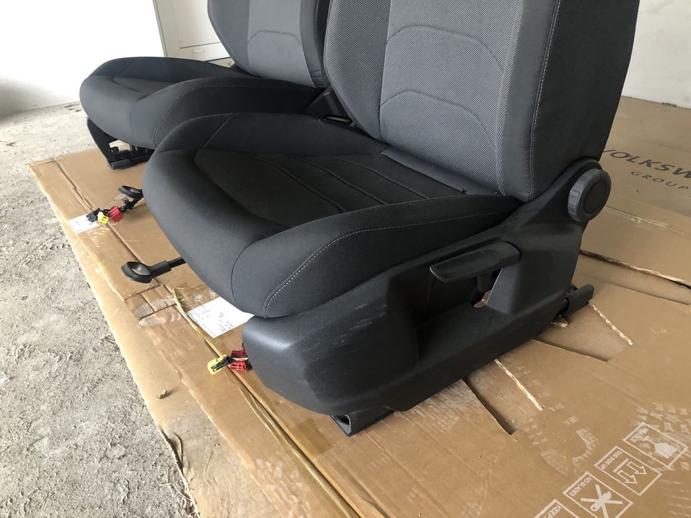 Fotele VW Touareg III 2019 rok