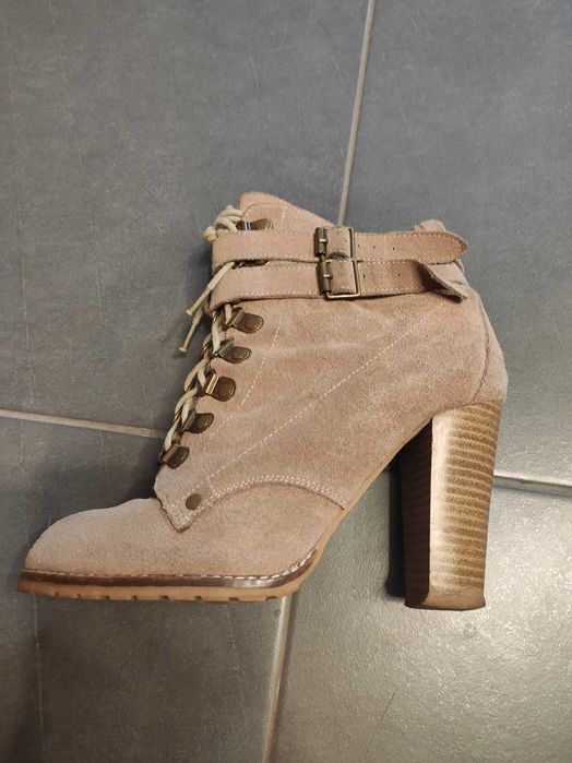 Botas senhora em pele