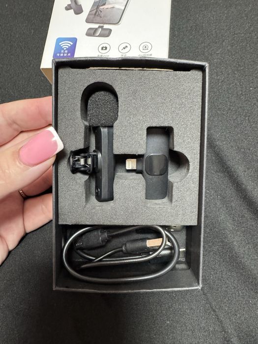Мікрофон. Безпроводной петличный микрофон для iPhone . Микрофон