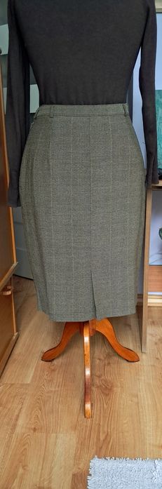 Jesienna wyprzedaż. Spódniczka firmy Your Sixth Sense.