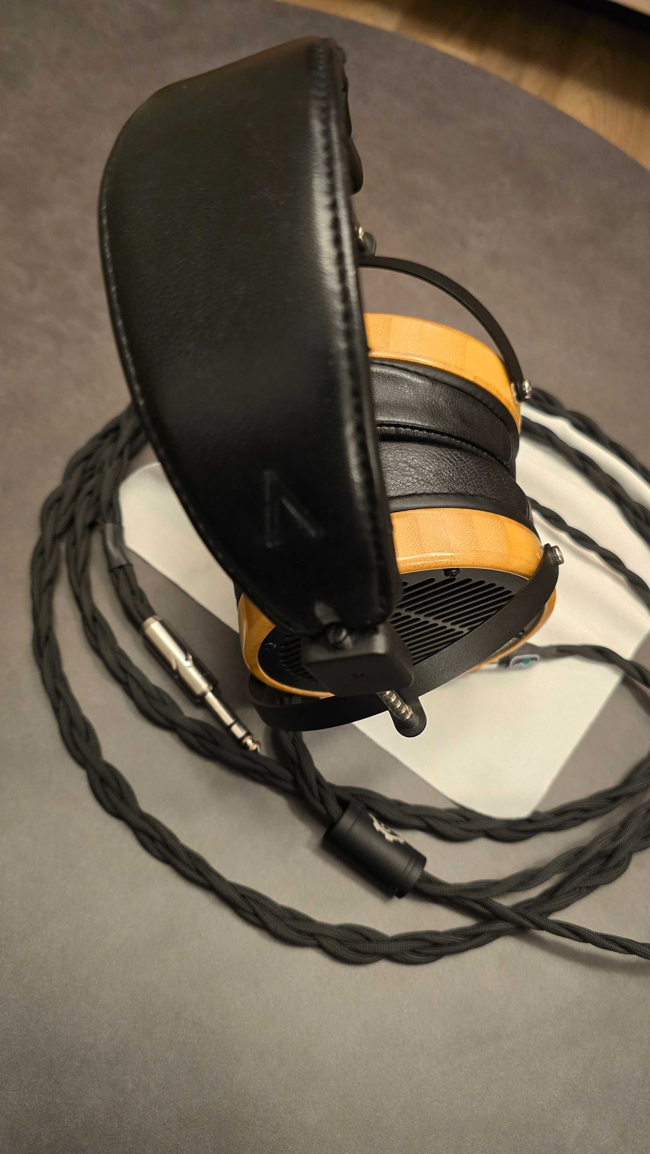 Audeze LCD-2 + Forza Audioworks Noir Hybrid HPC