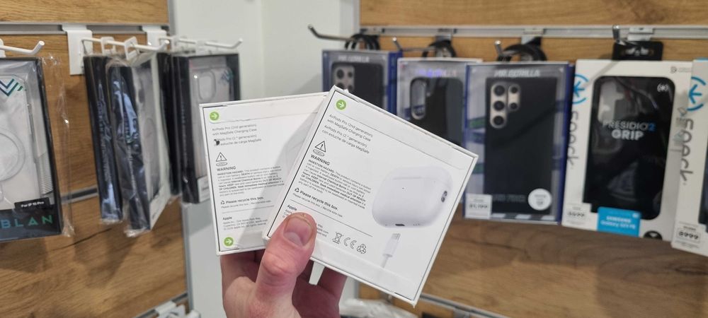 Магазин NEW AirPods Pro 2nd generation with Charging Case USB-C White