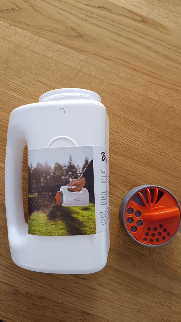 Nowy Ręczny siewnik ogrodowy do trawy, nawozów oraz innych materiałów
