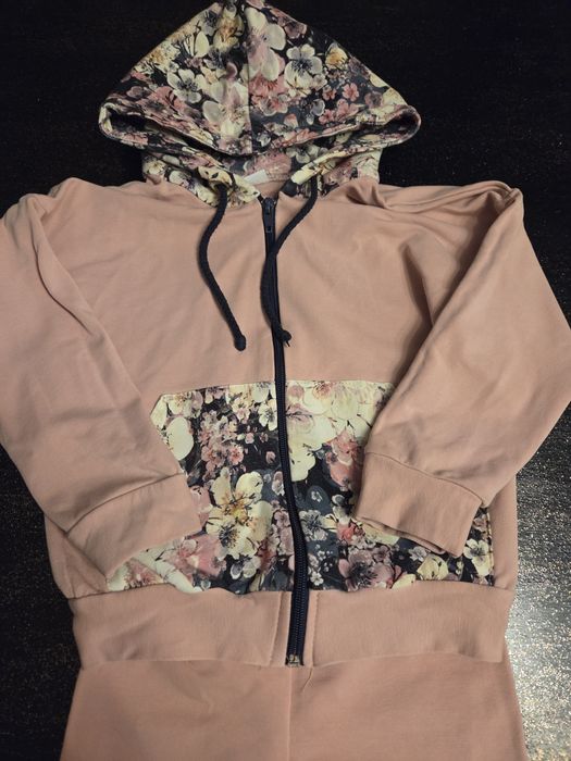 Dres dziewczęcy 110