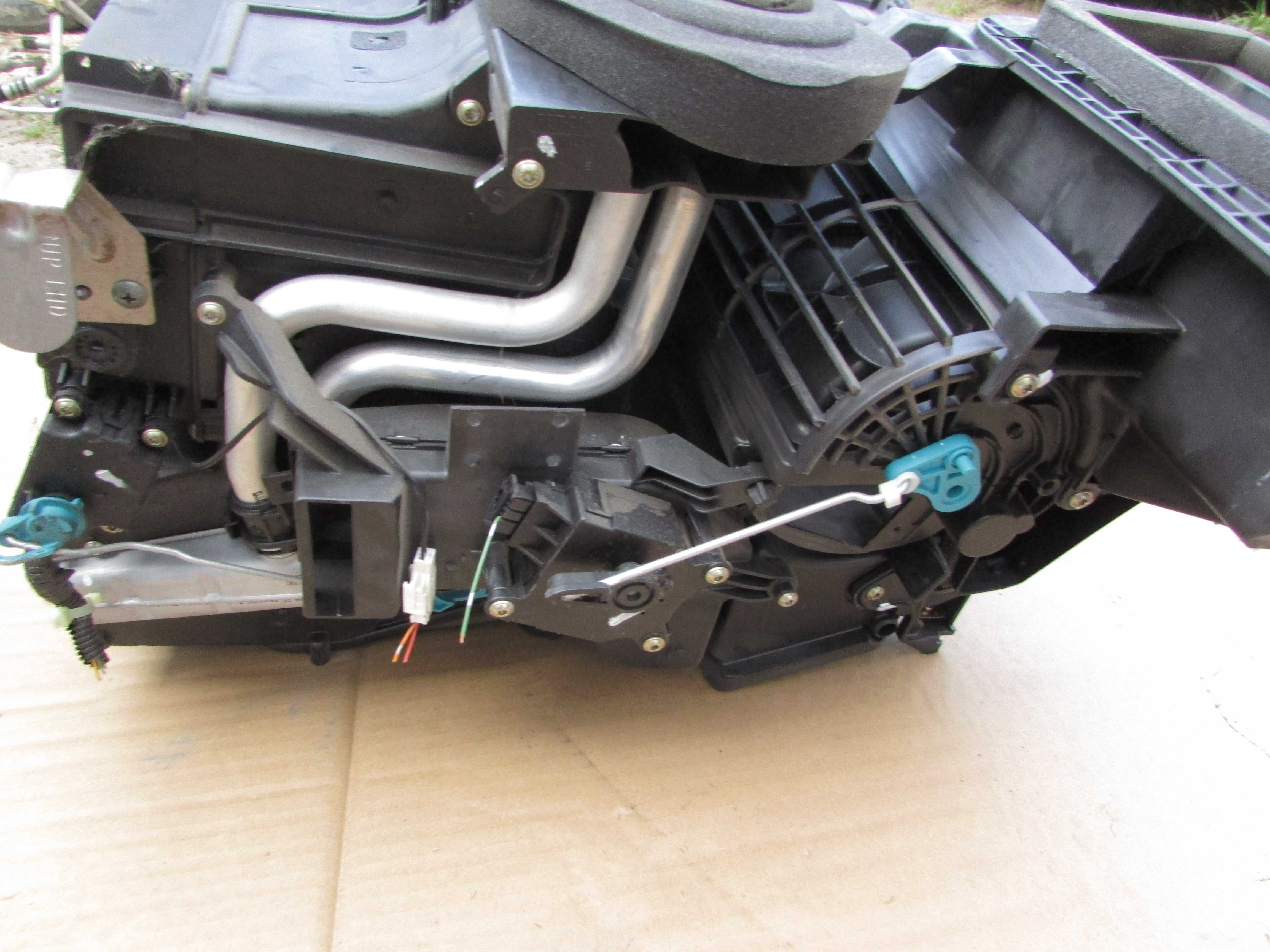 nissan note e11 dmuchawa nawiewu rezystor nagrzewnica klimatyzacji eu
