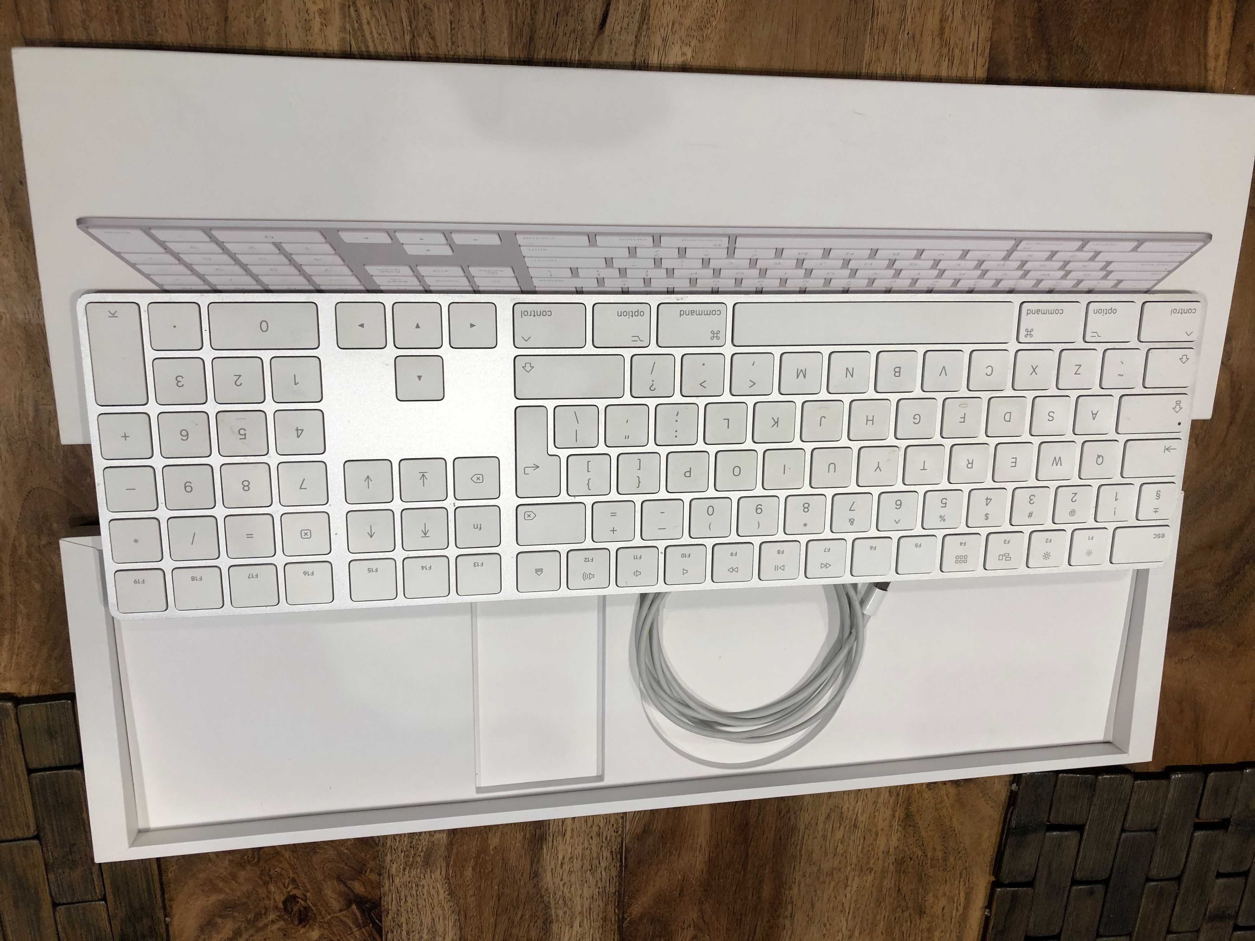 Klawiatura APPLE Magic Keyboard .