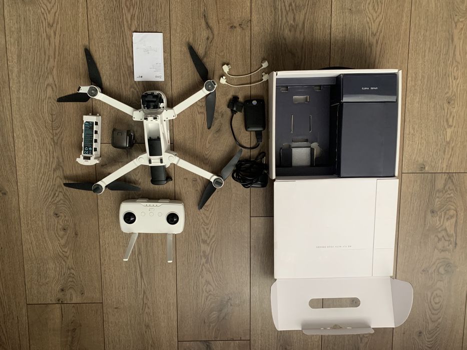 Квадрокоптер Hubsan zino