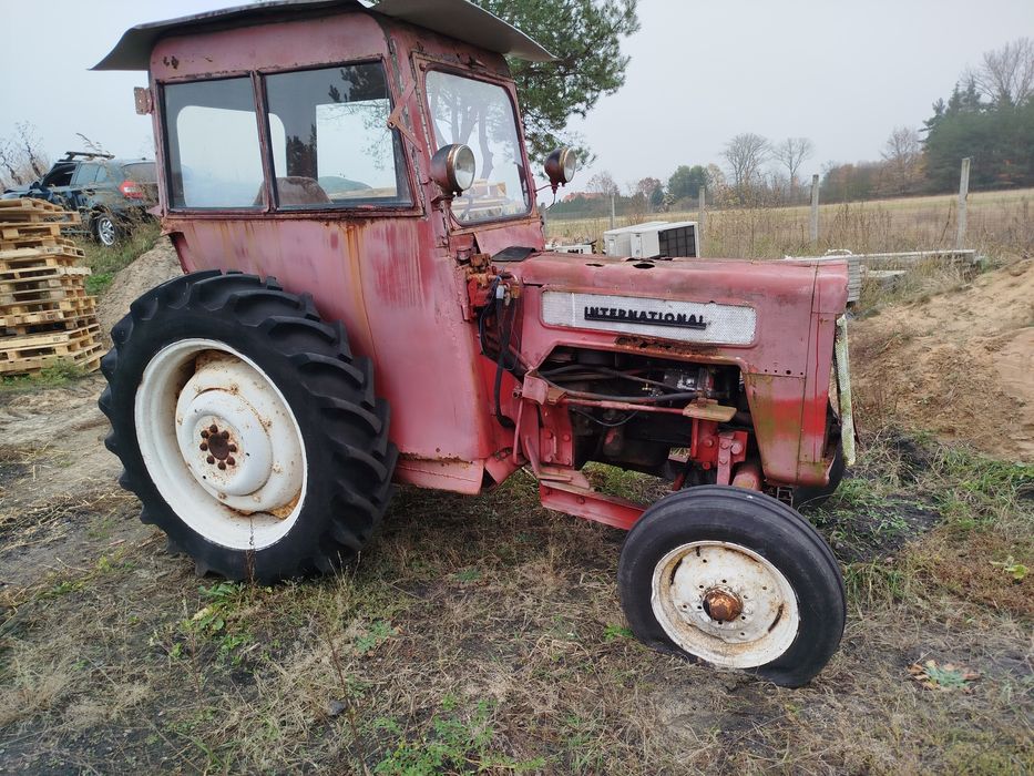 Ciągnik traktor international 40km