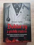 Książka Doktorzy z piekła rodem, Vivien Spitz twarda okładka