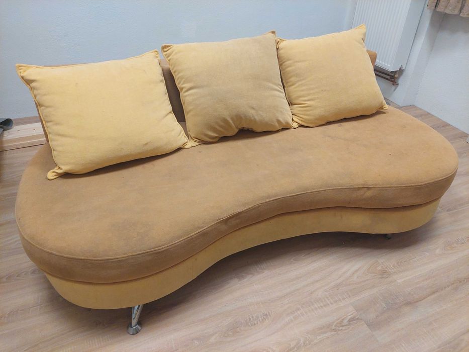 sofa wersalka z funkcją spania i skrzynia na posciel