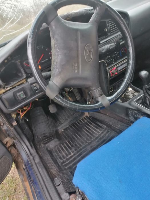 Хундай елантра 1995 року j1